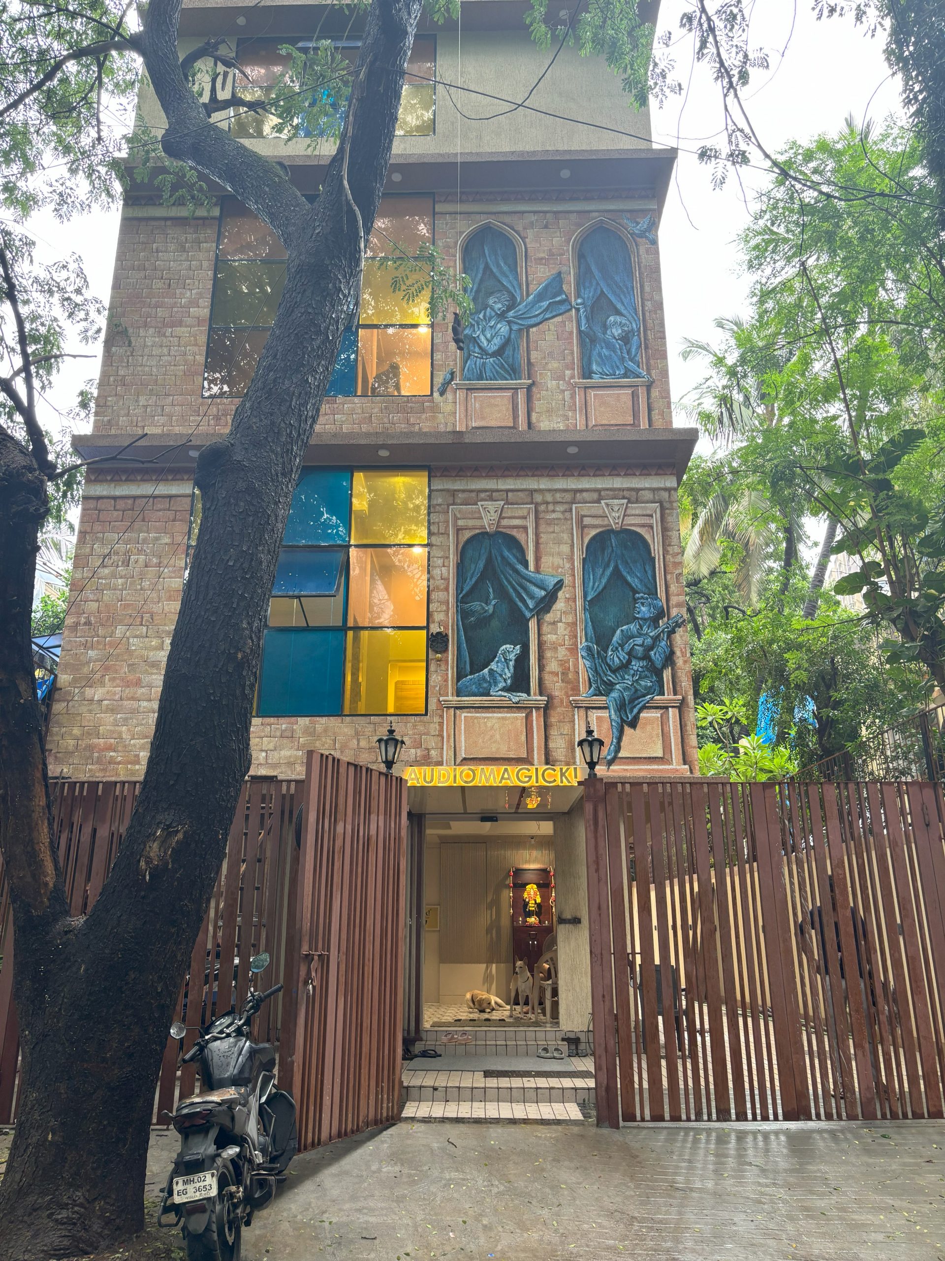 Studio-building-2-scaled